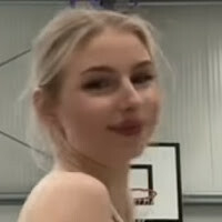 Alicia Ravy Naken