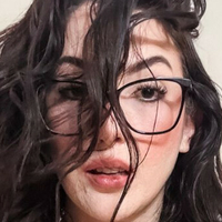 Aline Curti Naken