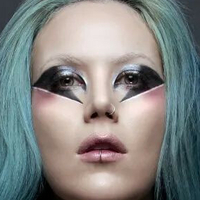 Alissa White-Gluz Naken