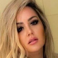 Amanda Noli Naken