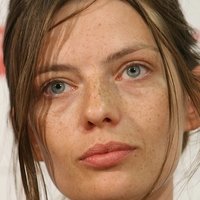 Amelie Daure Naken