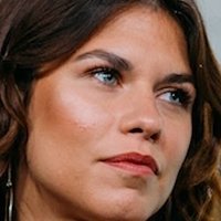 Ana Ularu Naken