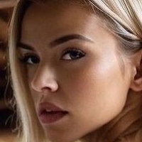 Angela Paskevic Naken