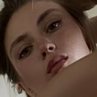 Anna Dubowick Naken