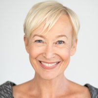 Anna Hruby Naken