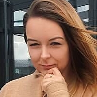Anna Schmidti Naken