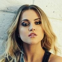 Anne Winters Naken