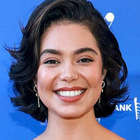 Auli'i Cravalho Naken