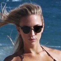 Ava Lange Naken