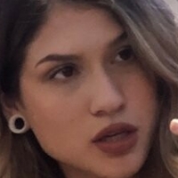 Barista Vanessa Naken