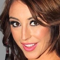 Christiana Cinn Naken