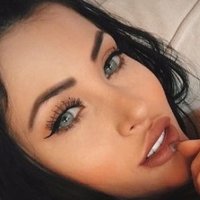 Claudia Alende Naken