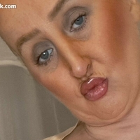 cristalbbw Naken