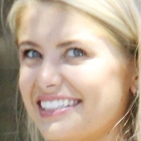 Demi Burnett Naken