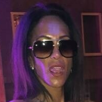 Domina Herrin Yasmine Naken