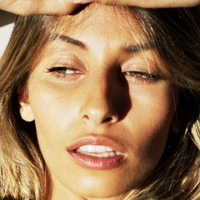 Dominique Elissa Faludi Naken