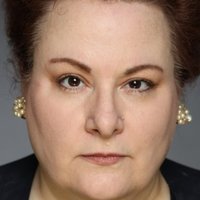 Donna Pieroni Naken