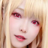 eeelyeee Naken
