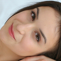 Eileen Naken