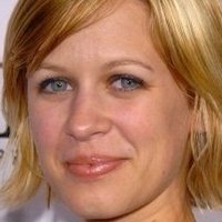 Emily Brooke Hands Naken