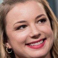 Emily VanCamp Naken