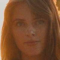 Emily Zeck Naken