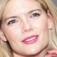 Emma Greenwell Naken