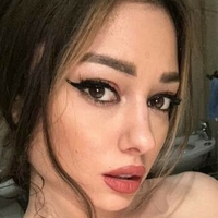 Erika Fleur Naken