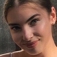 Fiona Naken