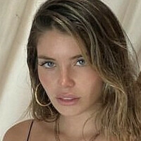 Flavia Laos Urbina Naken