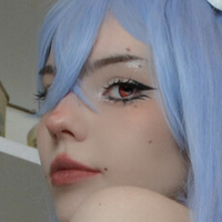 Flutterow Naken