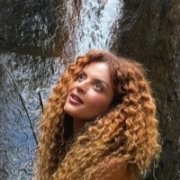 Gabriela Loran Naken