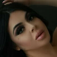 Gloria Sapphire Naken