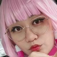 Hana Naken