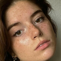 Hannah Stein Naken