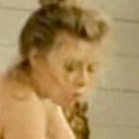 Ilene Kristen Naken