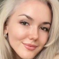 Innocent Isabelle Naken