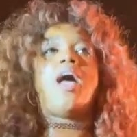 Iza Cantora Naken