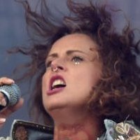 Jennifer Weist Naken