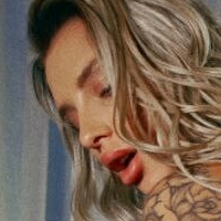 Juju Brais / Julia Abrams Naken