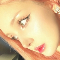 Julia Majch | Shieru Naken