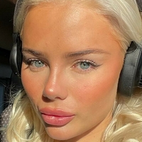 juliiesteen Naken