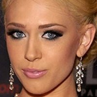 Kagney Linn Karter Naken