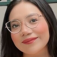 Karen Flores Naken