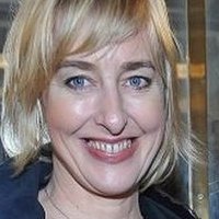 Karen Friesicke Naken