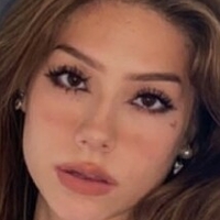 Karina Scherzer Naken