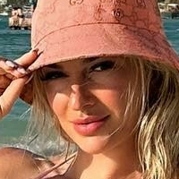 Karmen Petrovic Naken