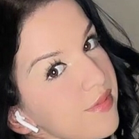 Kat Perez Naken