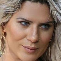 Katharine Madri Naken