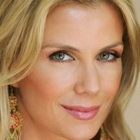Katherine Kelly Lang Naken